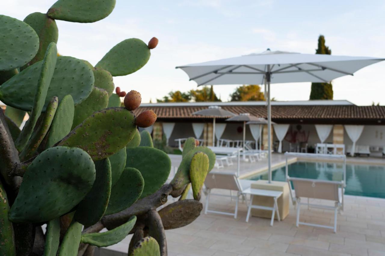 Masseria Tenuta Flora Maria Leverano Buitenkant foto
